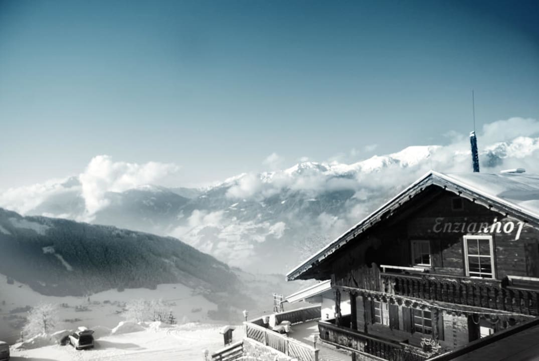 Ausblick von einem der Zimmer Alpengasthof Enzianhof