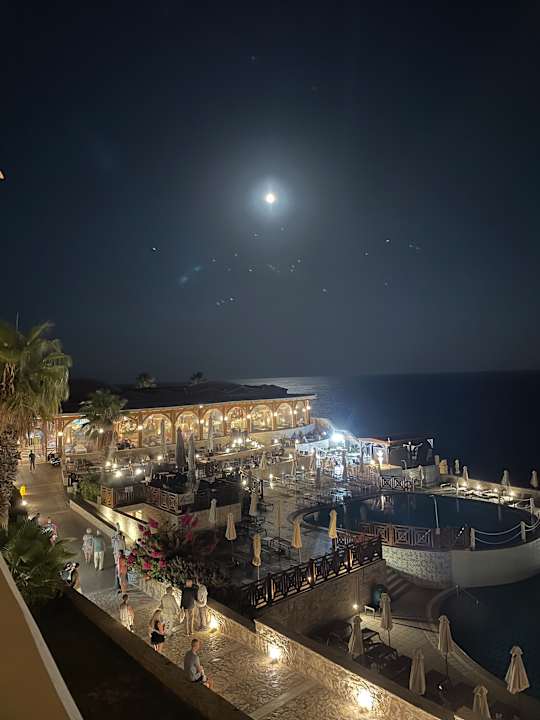 Außenansicht Hotel Kalithea Horizon Royal