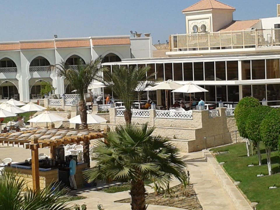 Poolbar und Restaurant mit Terrasse Old Palace Resort Sahl Hasheesh