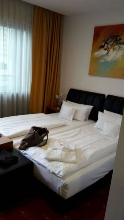 Superior Zimmer 6. Stock Leonardo Hotel Berlin KU´DAMM