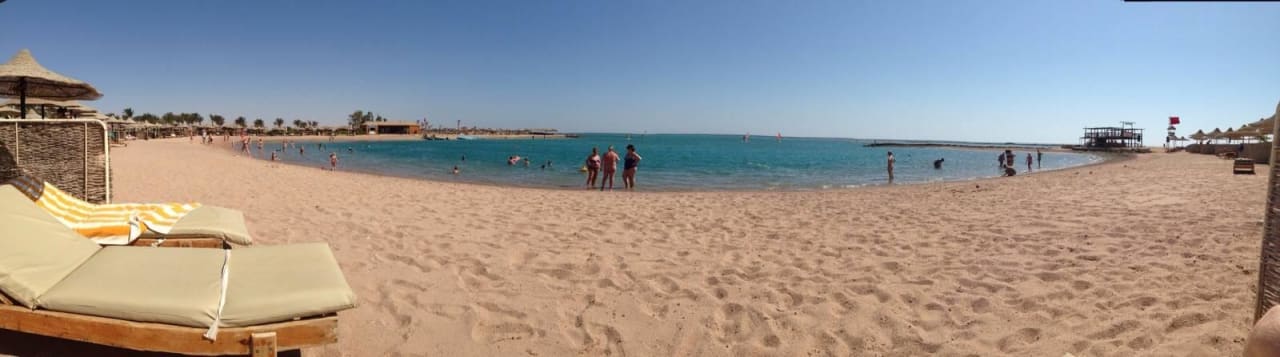 Panoramablick vom Strand Jaz Royal Palmariva