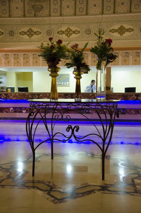 Am Abend Pickalbatros Alf Leila Wa Leila Resort - Neverland Hurghada