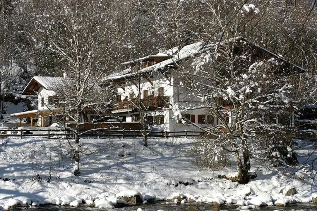 Winteransicht Gasthof Acherkogel