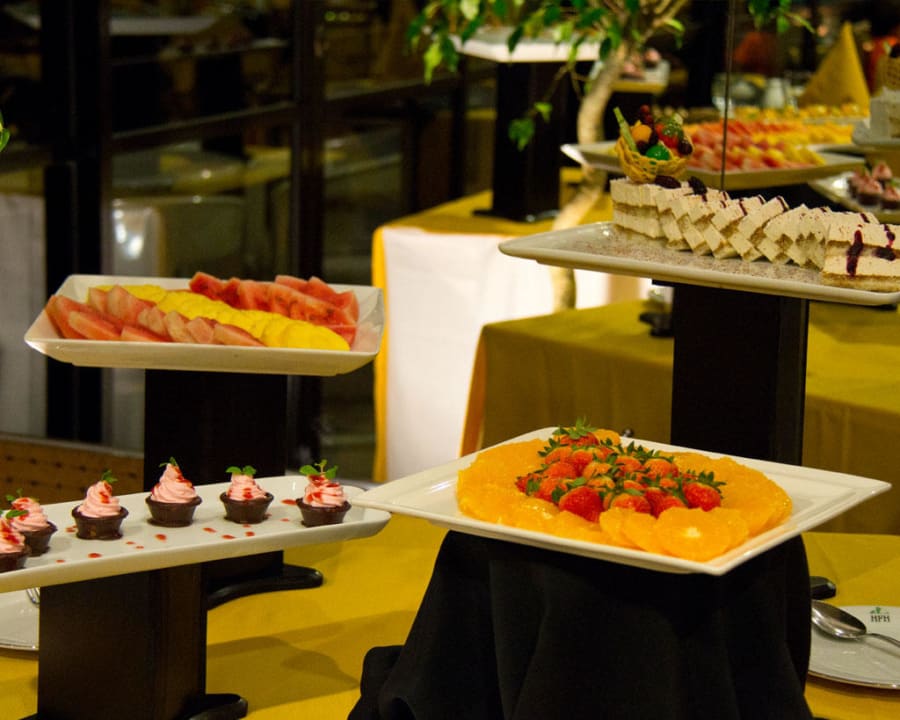 Food Hotel Hunas Falls by Amaya