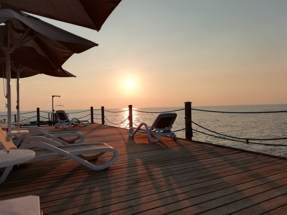 Strand The Sense Deluxe Hotel