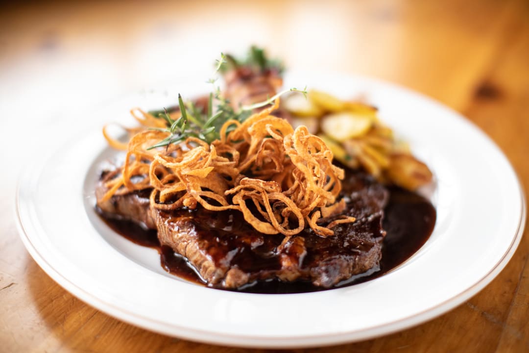 Gastro Wellnesshotel ...liebes Rot-Flüh