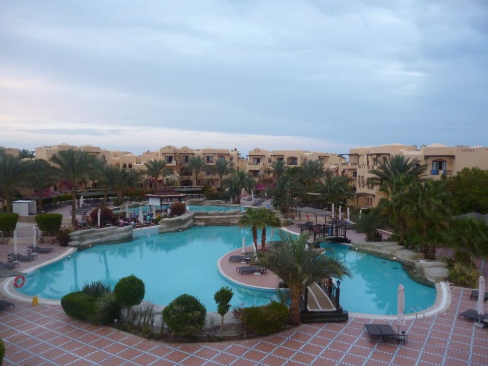 Schöne Poollandschaft Steigenberger Coraya Beach - Adults only