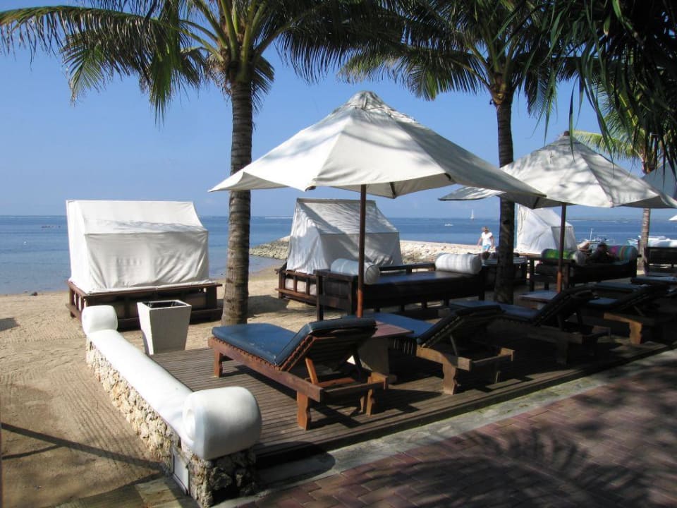 Blick zum Strand Puri Santrian