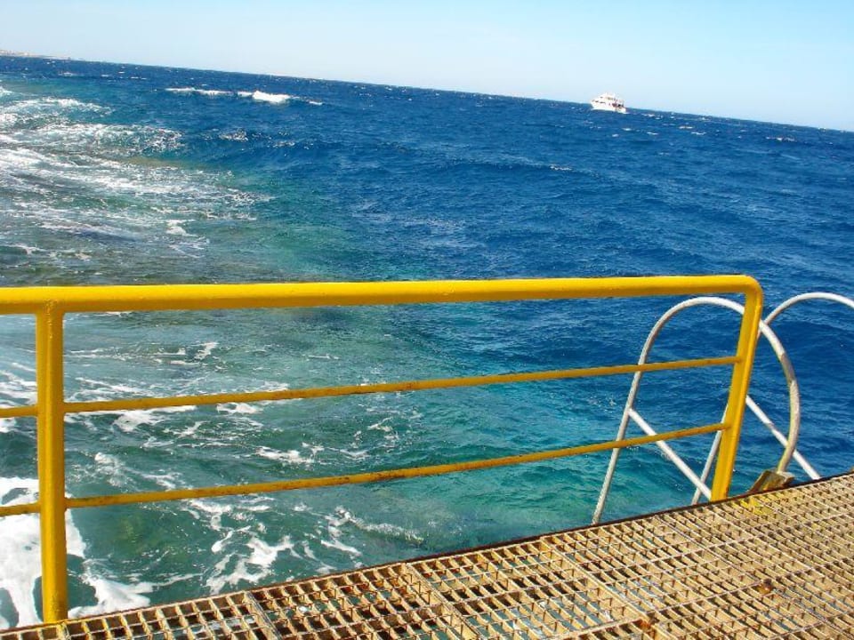 Ladne kolory morza Serenity Alpha Beach