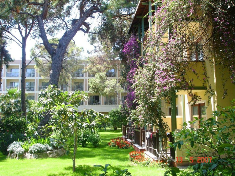 Haupt und Nebengebäude Turquoise Hotel