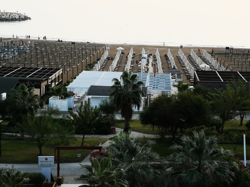 Ausblick Commodore Elite Suites & Spa - Adults only