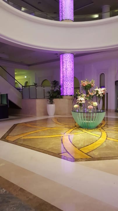 Lobby Bahi Ajman Palace Hotel