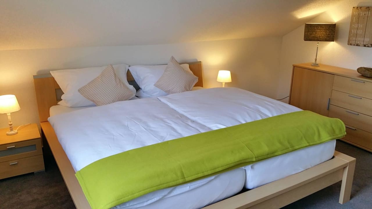 Schlafzimmer FeWo Seeblick Gästehaus Sonnenhügel