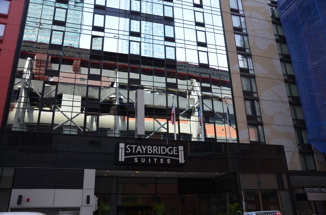 Eingang Delta Hotels by Marriott New York Times Square