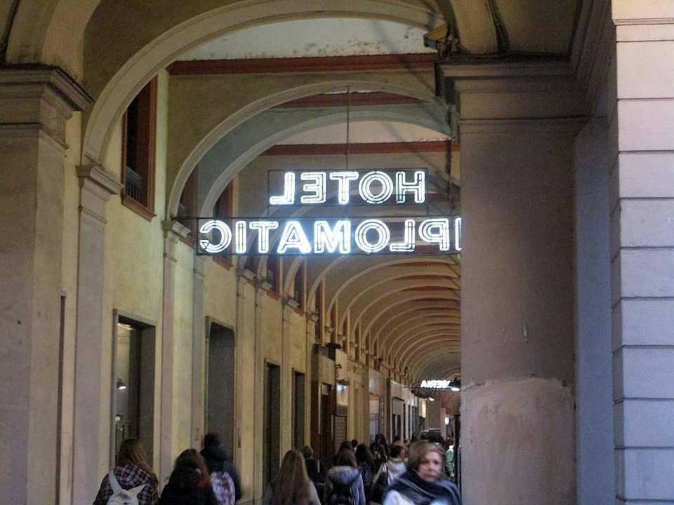 Zugang aus den Arcaden Hotel Diplomatic