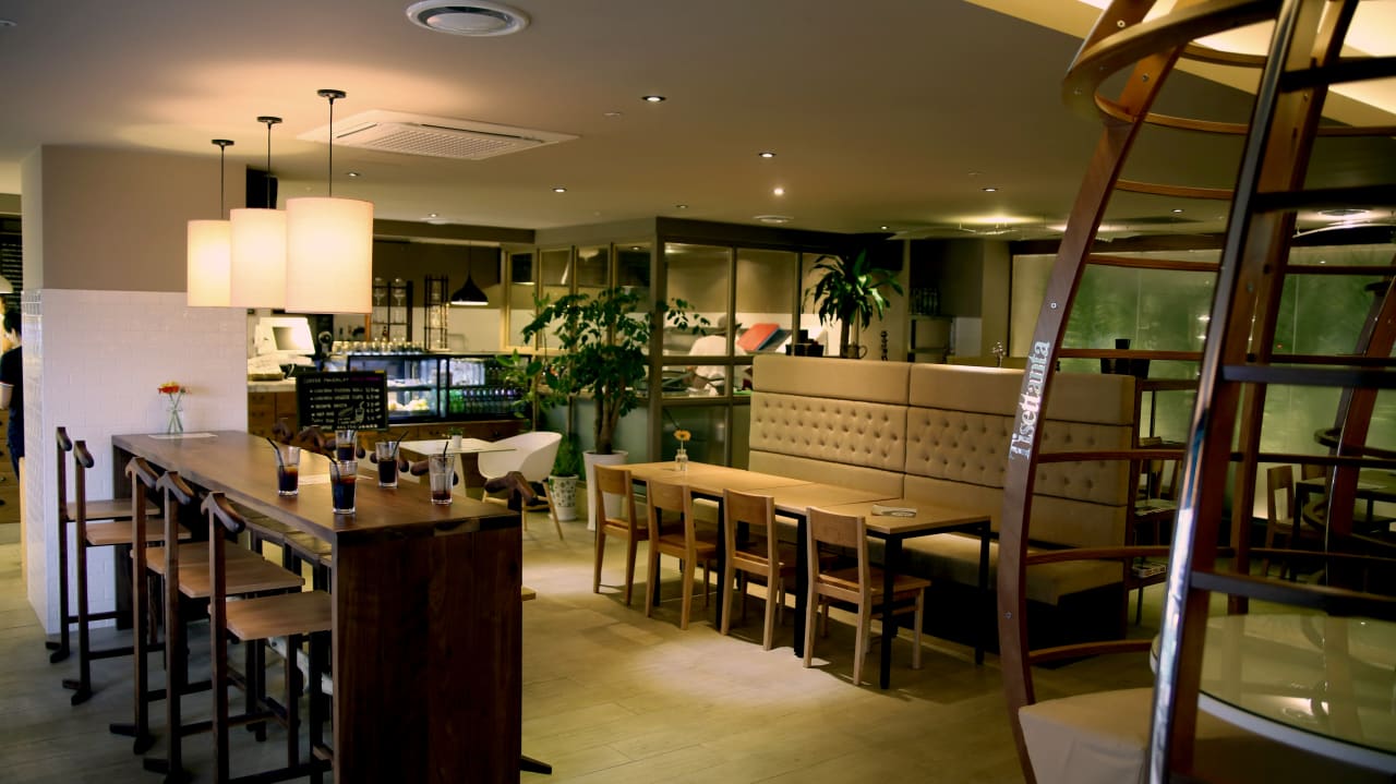 Gastro Sunset Business Hotel