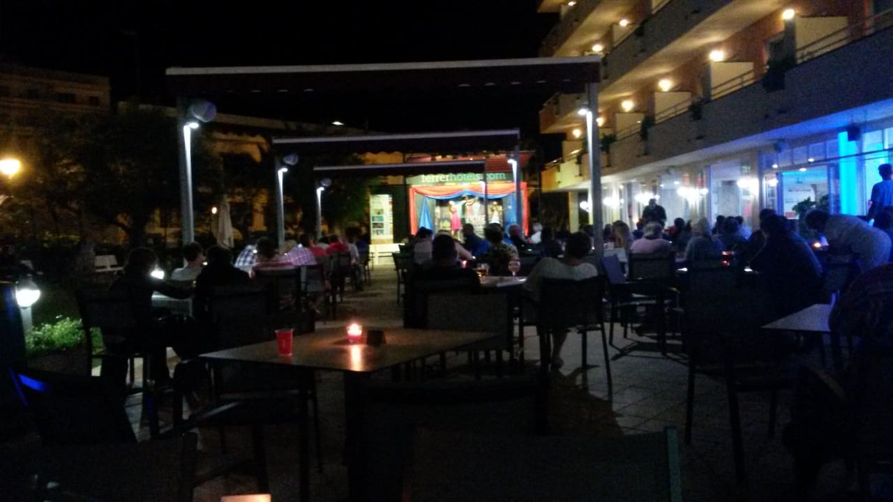 Bar am Abend Caprice Janeiro Hotel & Spa