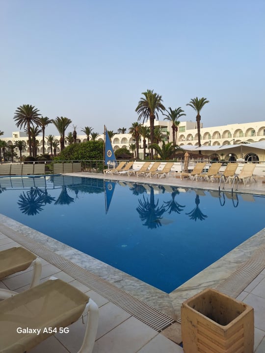 Pool El Mehdi Beach Resort