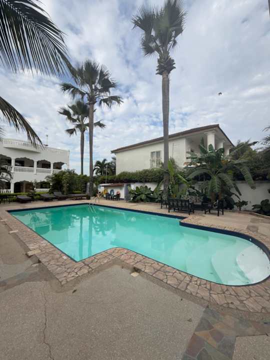 Pool Dulaa Deema Residence Brufut Heights