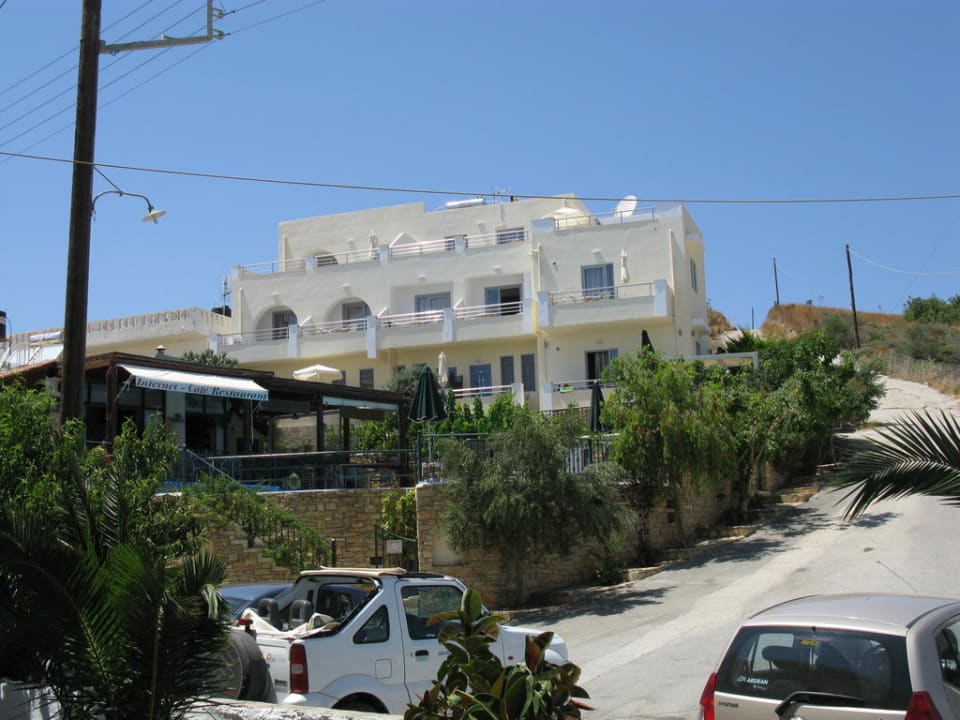 Oberer Hotelbau Ariadne Apartments