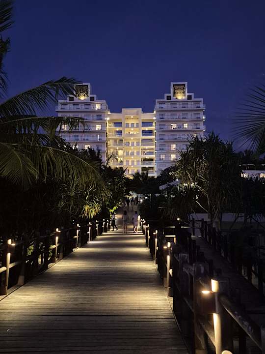 Außenansicht Hotel Riu Jambo