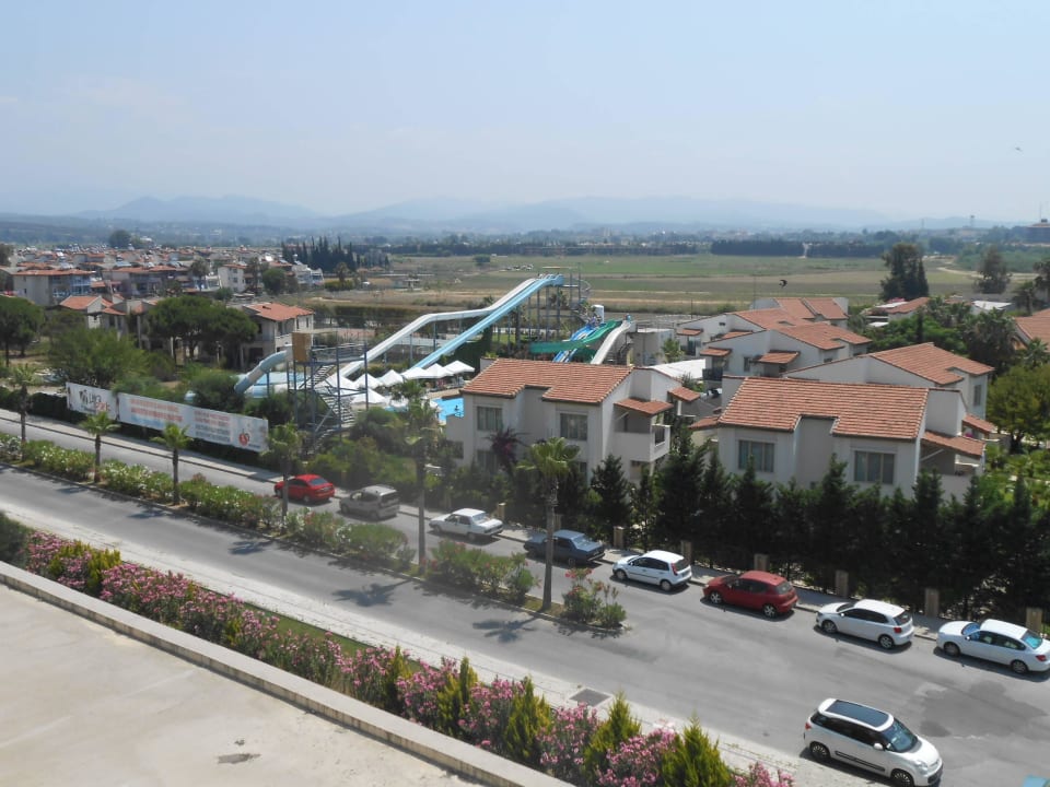 Ausblick vom Zimmer in der 3.Etage Seaden Sea World Resort & Spa