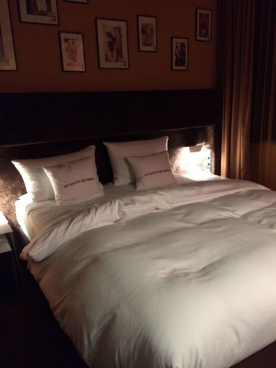 Einrichtung nett leider muffig und laut 25hours Hotel The Goldman