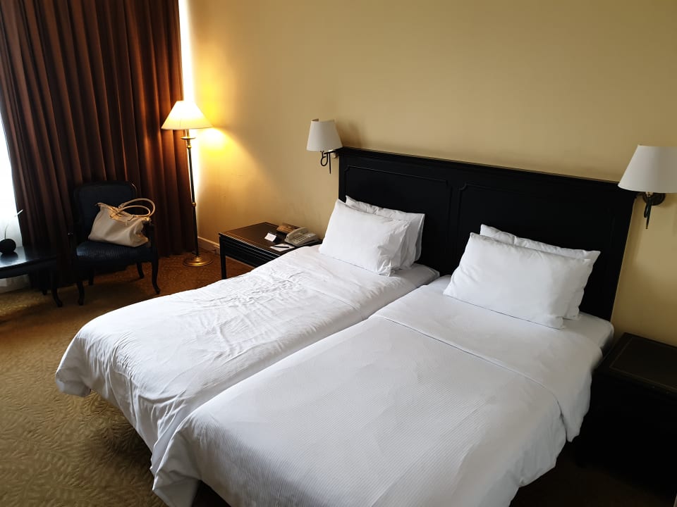 Zimmer The Tawana Bangkok