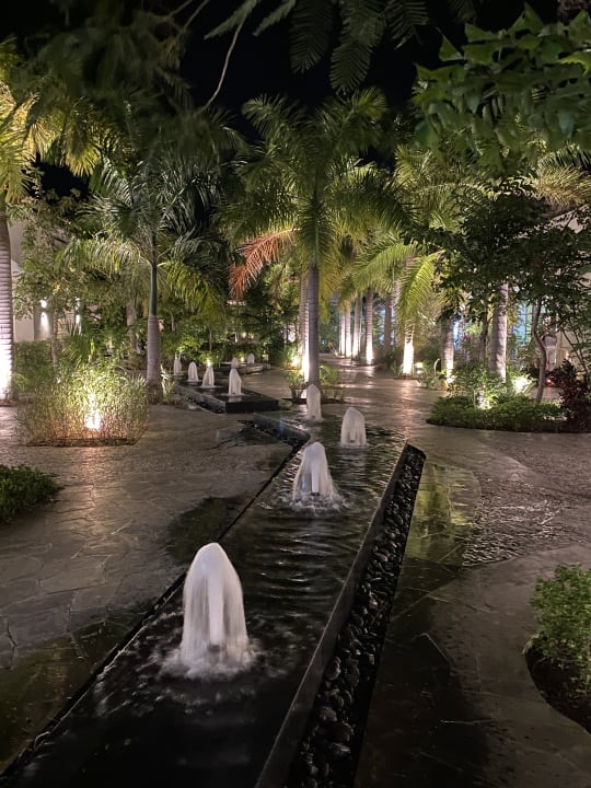 Gartenanlage Lopesan Costa Bávaro Resort, Spa & Casino