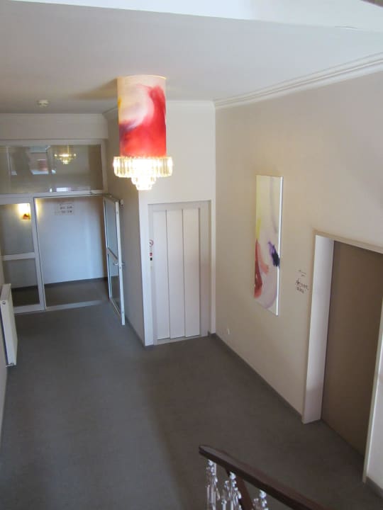 Treppenhaus, Eingang Zimmer 201 Hotel Der Wilhelmshof