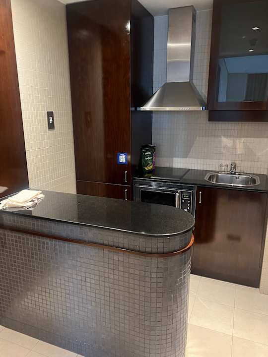 Zimmer Rose Rayhaan by Rotana