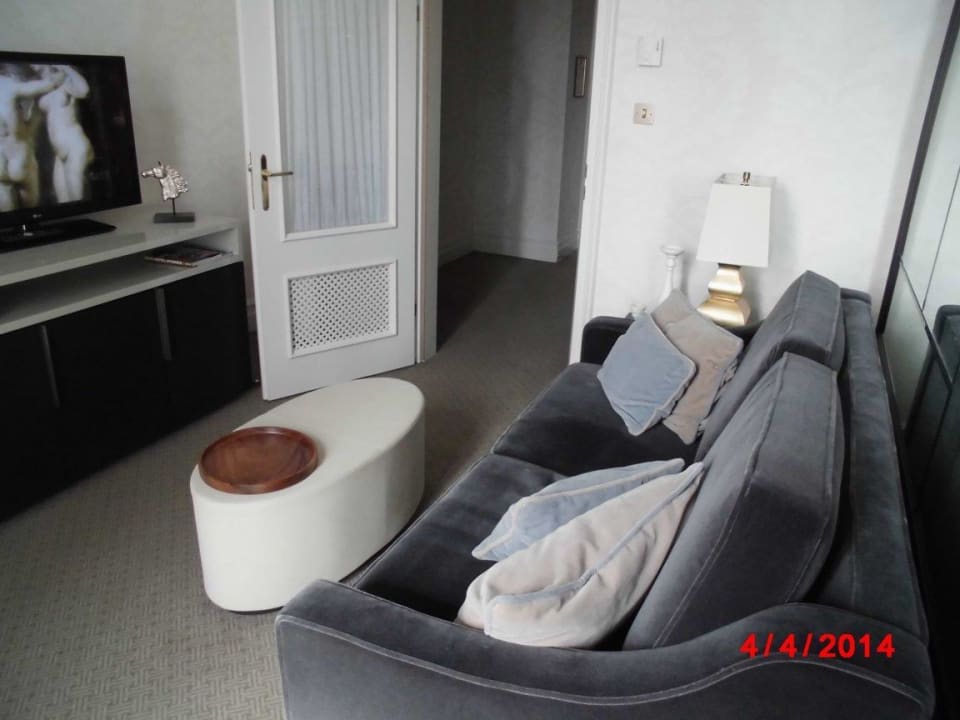 Wohnzimmer /Möbel nicht unser Geschmack Hotel Bristol, A Luxury Collection Hotel