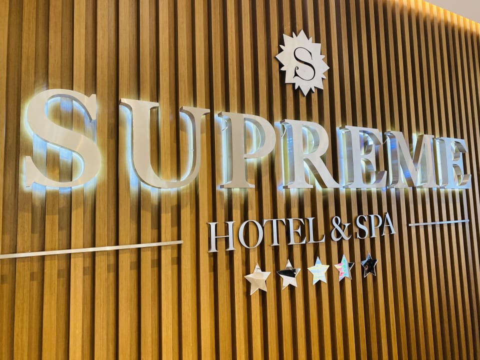 Lobby Supreme Hotel