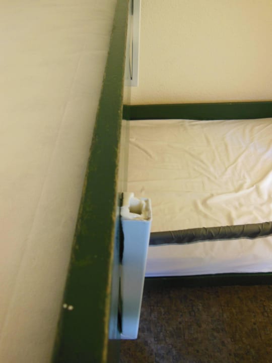 Abgebrochene Halterung Rausfallschutz Kinderbett Panoramic - Ihr Apartmenthotel im Harz