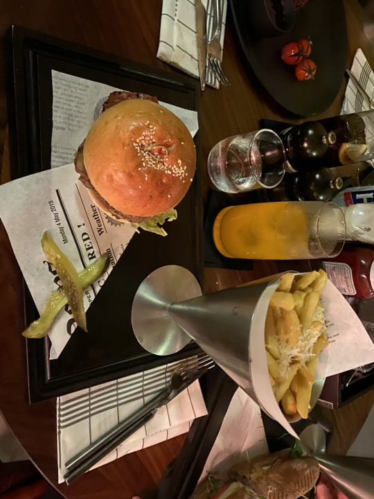 Gastro Saadiyat Rotana Resort &  Villas