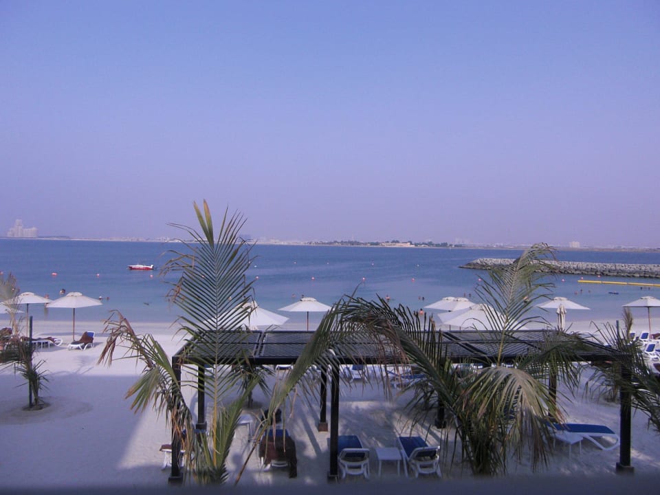 Blick zum Strand DoubleTree by Hilton Resort & Spa Marjan Island