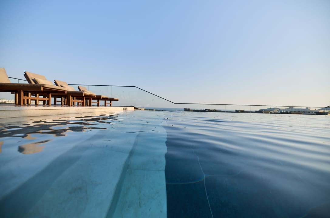 Pool Jacaranda Luxury Resort