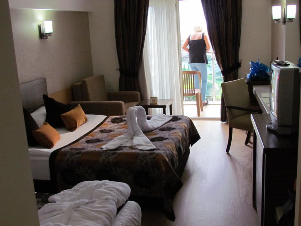 3 Personenzimmer Sherwood Exclusive Lara