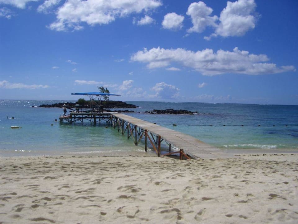 Bootssteg Constance Belle Mare Plage