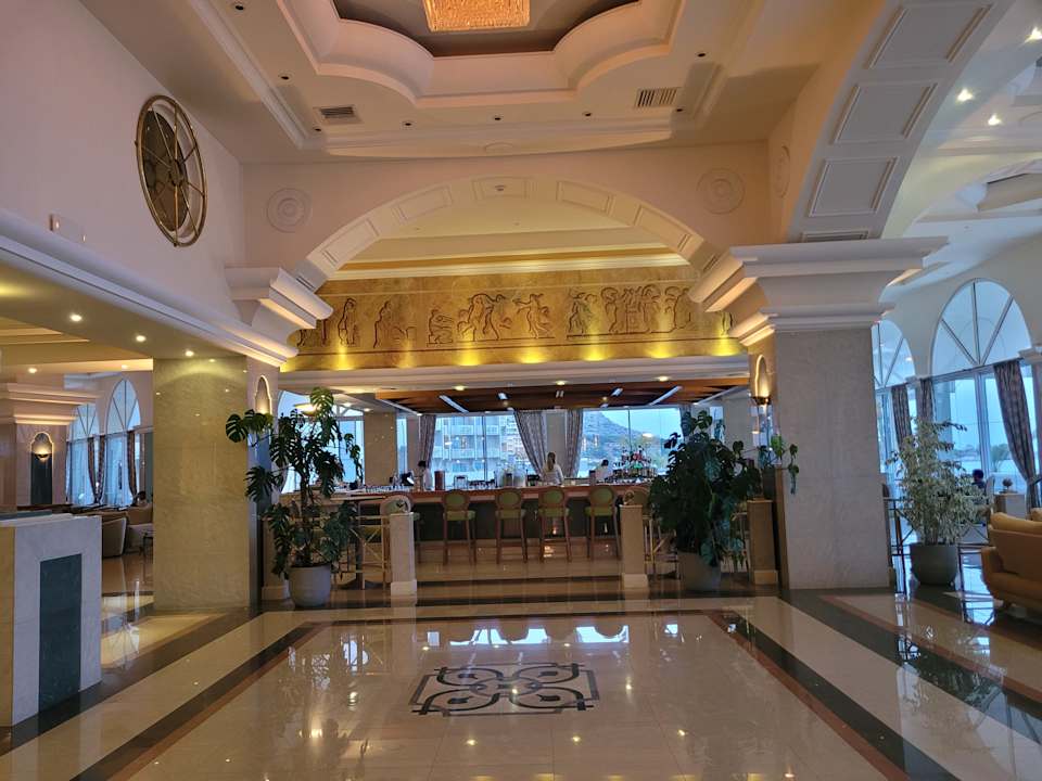 Lobby Rodos Palladium Leisure & Wellness