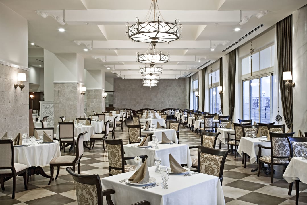 Restaurant Starlight Resort Hotel