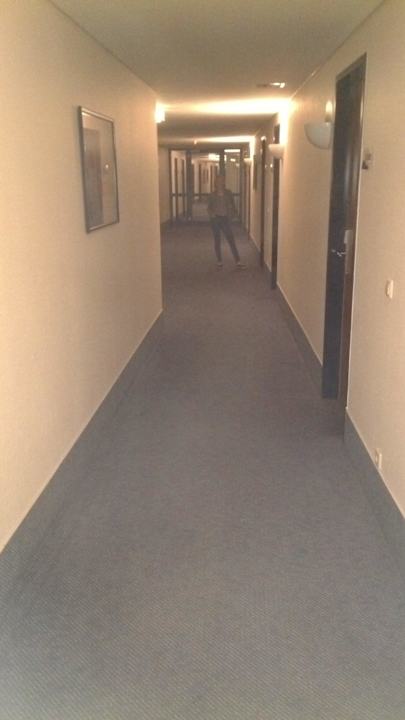 Gang zum Zimmer Hotel Wyndham Garden Wismar