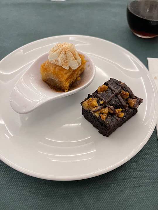 Gastro The Ibiza Twiins