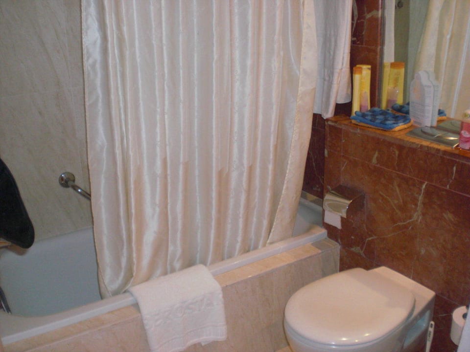 Badezimmer Iberostar Waves Playa de Muro