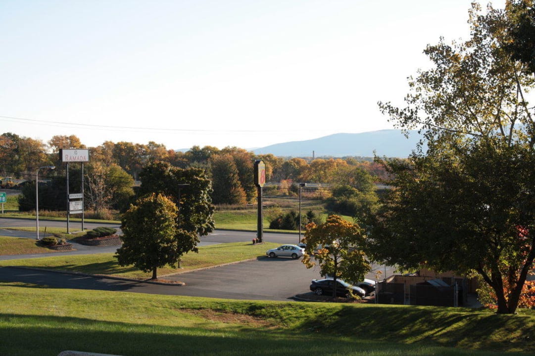 Das Tal Hotel Super 8 Newburgh