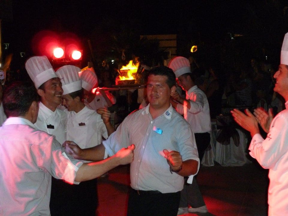 Galaabend Sunis Evren Beach Resort Hotel & Spa