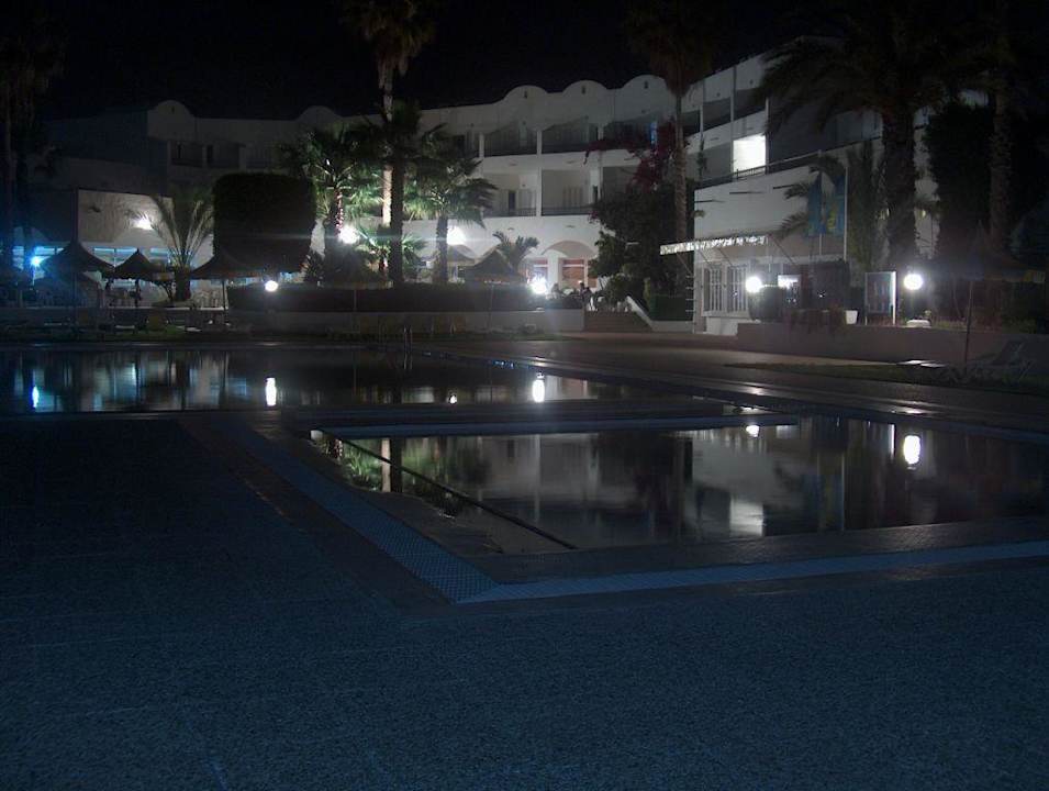 Hotel nocą Hotel El Fell Resort & Spa