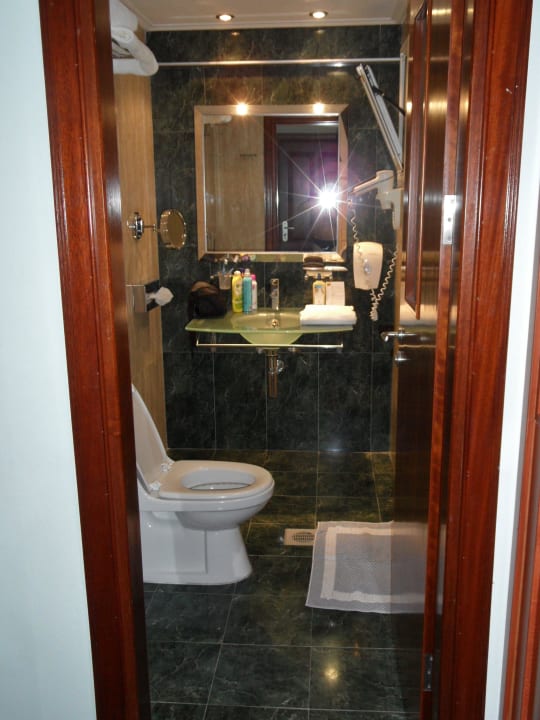 Bad Atlantica Marmari Palace