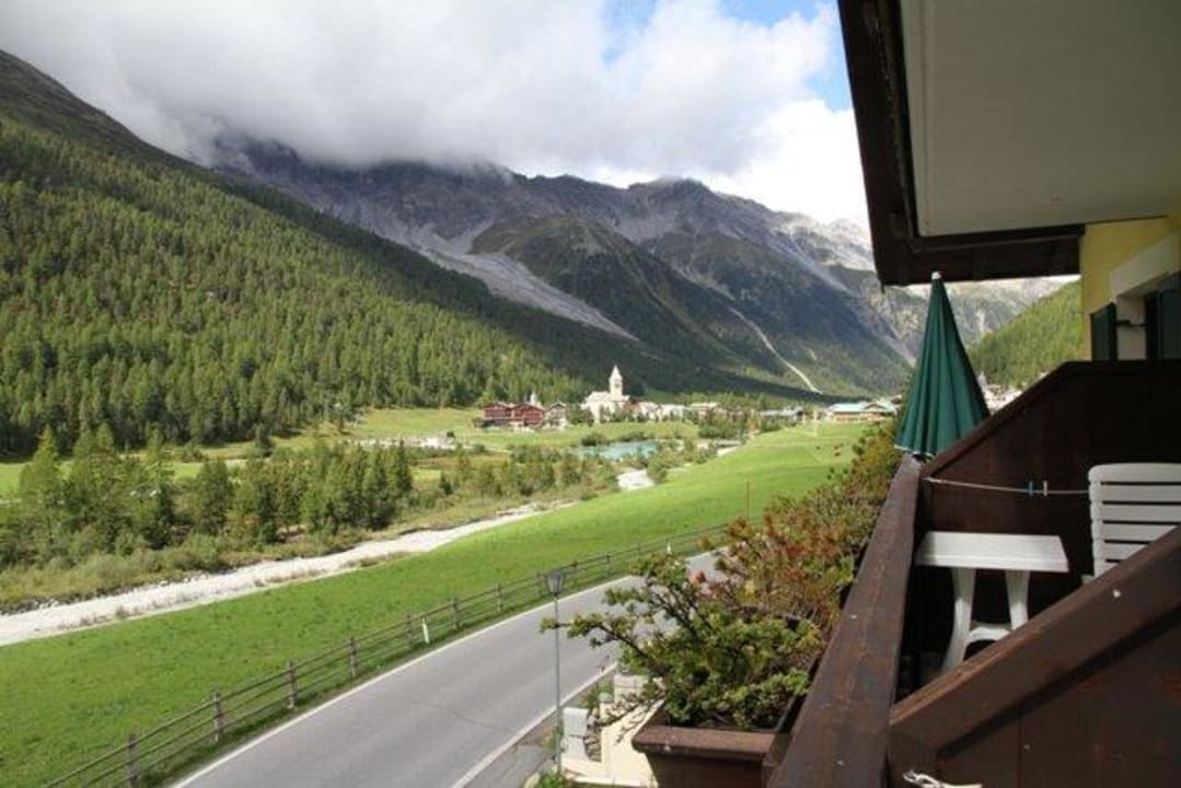 Ausblick vom Zimmer Paradies Pure Mountain Resort