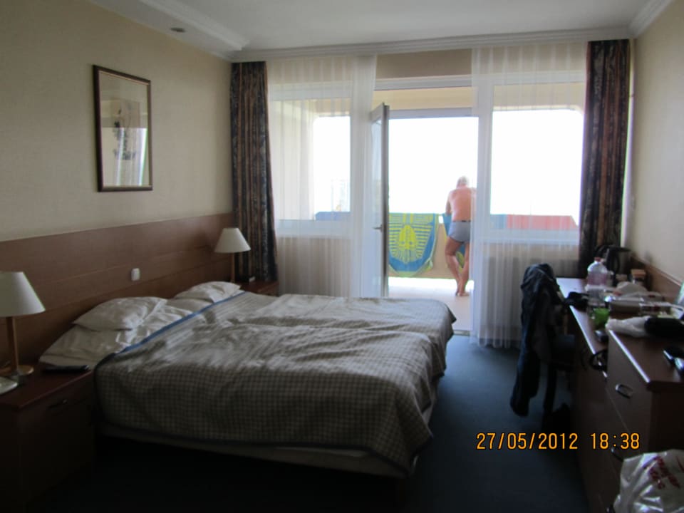 Blick ins Zimmer Hotel Marina Port
